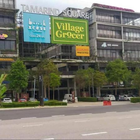 Tamarind Suite Cyberjaya 2-10Pax Duplex Exterior photo