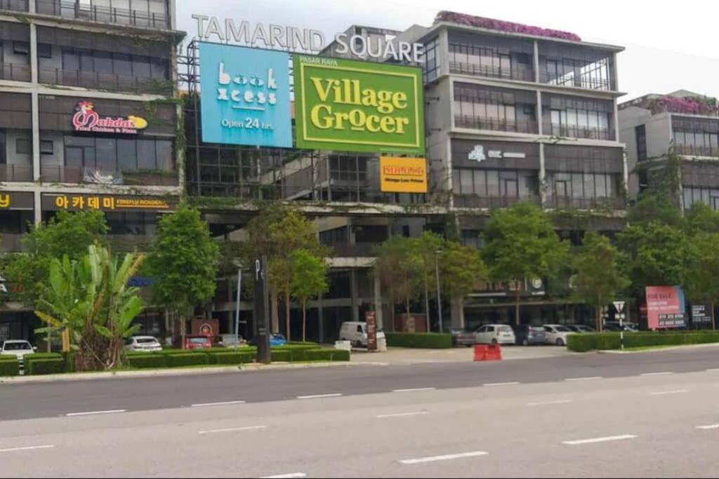 Tamarind Suite Cyberjaya 2-10Pax Duplex Exterior photo