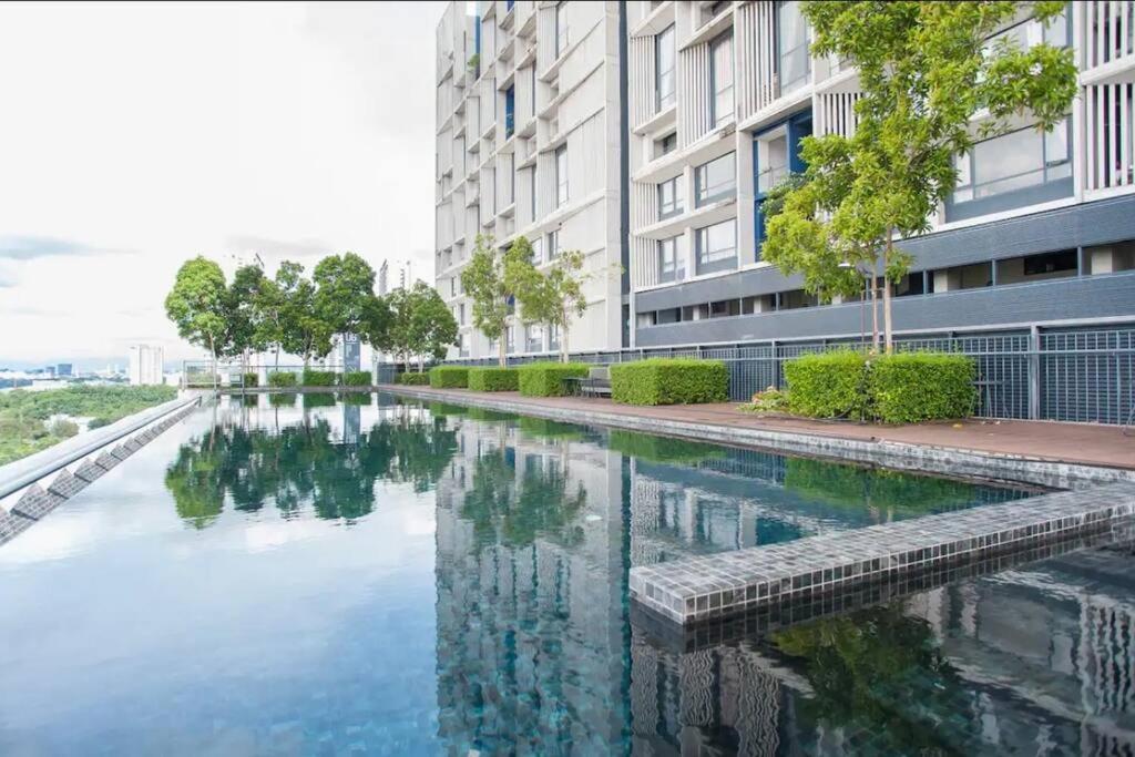 Tamarind Suite Cyberjaya 2-10Pax Duplex Exterior photo
